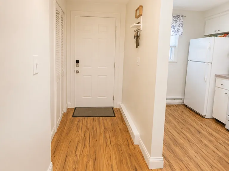 15 Wyman St — Photo 3