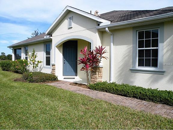 5th image of 9318 Carnaby Dr