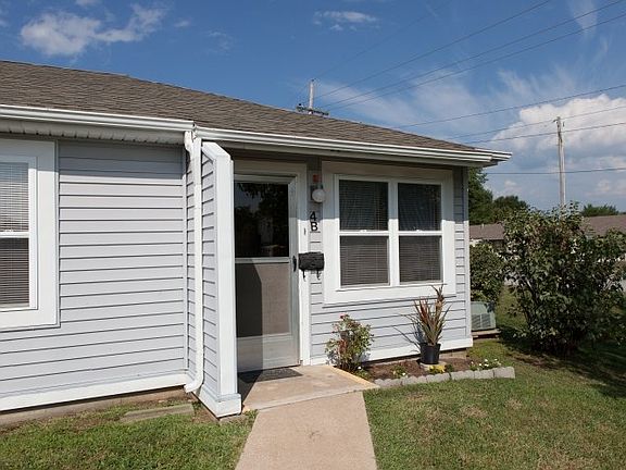 2nd image of 2440 Clinton St #2440