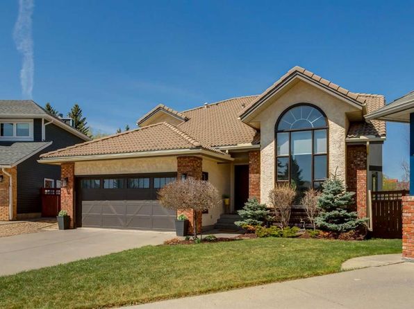 315 SE Edgebank Pl NW, Calgary, AB T3A 4S2