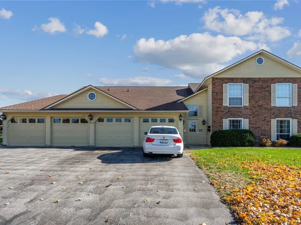 4113 Lexington Ct NE APT A, Cedar Rapids, IA 52402