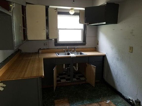 4th image of 245 N Garland Ave