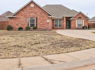 2025 Red Bud Cir NW, Piedmont, OK 73078