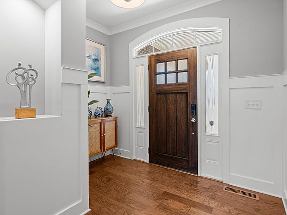 2nd image of 613 Truver Dr
