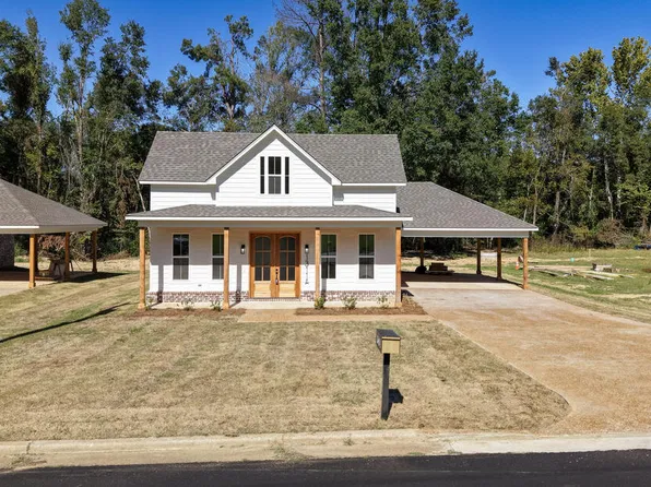 1311A Jones St, Water Valley, MS 38965