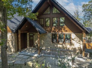 18682 E Eagle Rock Beach Dr, Eagle Rock, MO 65641