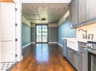 187 Kent Ave #201, Brooklyn, NY 11249