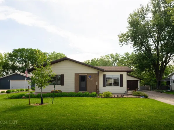 1222 Edgemont Pl, Norwalk, IA 50211