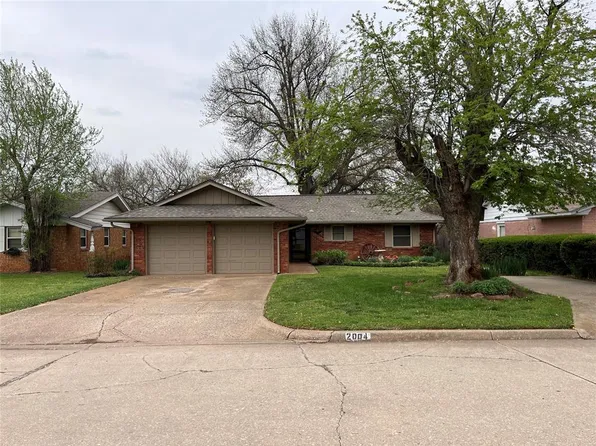 2004 Michael Dr, Edmond, OK 73013