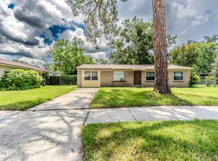 8520 Frost St N, Jacksonville, FL 32221