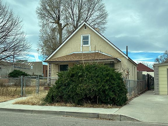 2nd image of 1945 Claremont Ave