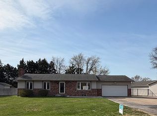 3701 E Haven Dr, Derby, KS 67037