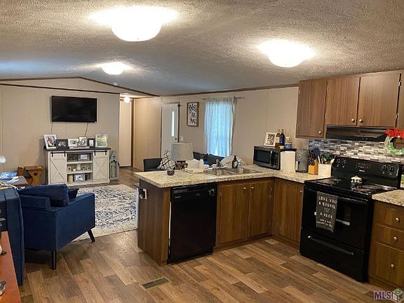 4th image of 17700 Morales Ln