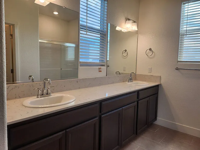 2455 Robledo Way — Photo 19