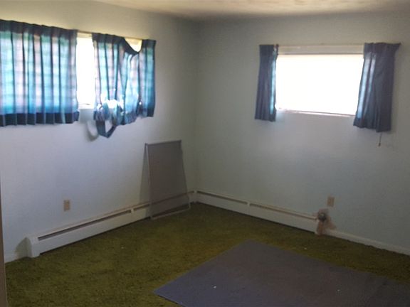 5th image of 1000 22nd Ave W