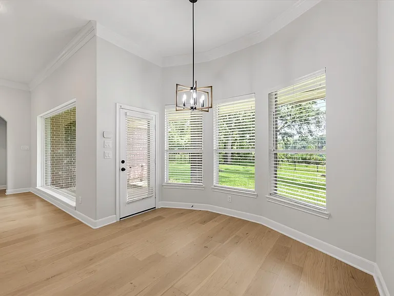 226 Jade Point — Photo 16