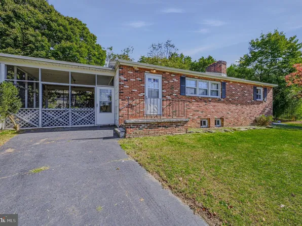 85 Dallas Ave, Newark, DE 19711
