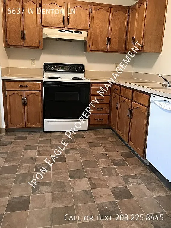 2 bed, 1.0 bath, 950 sqft, $1,225 — Photo 2