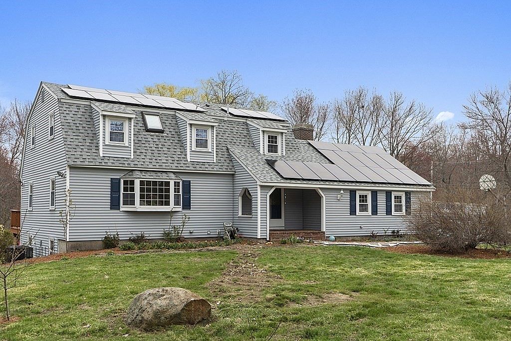 1 Robinson Rd Westford Ma 01886 Mls 72816049 Zillow