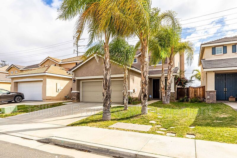 1st image of 29340 Castlewood Dr