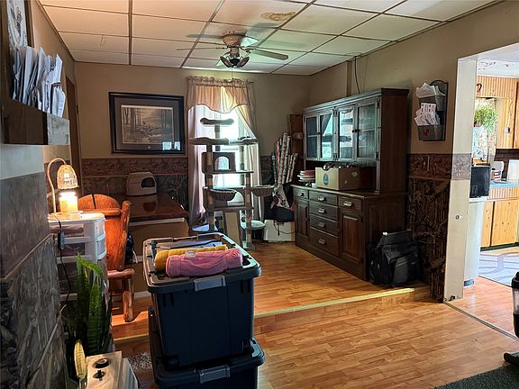 4th image of 66 Keenan St