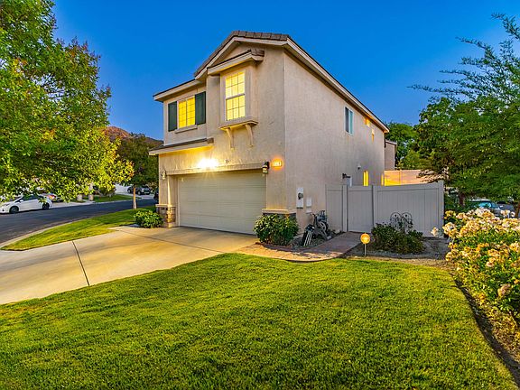 5th image of 29331 Kelly Ct