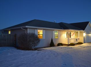 142 Steno Trl, Pulaski, WI 54162