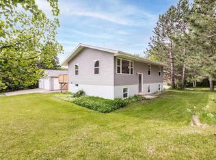 1130 N 3rd Ave, Duluth, MN 55810