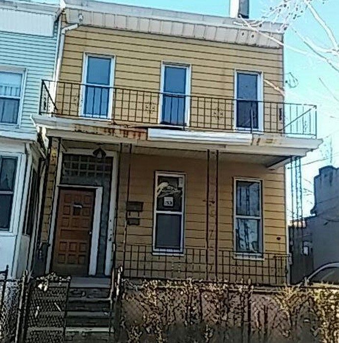2nd image of 71 Gardner Ave