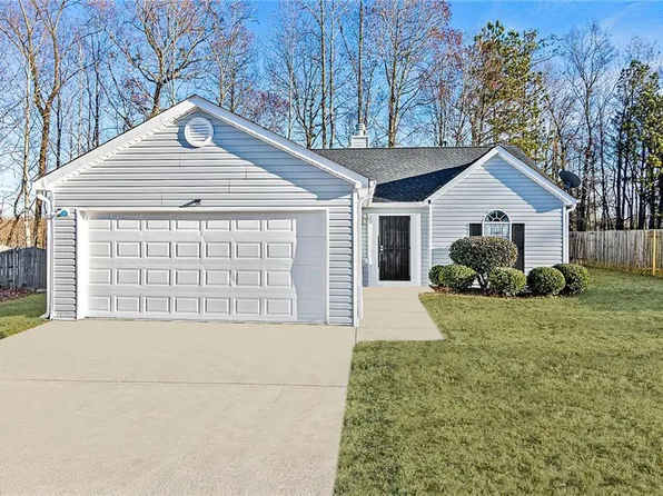 5591 Eagles Feather Ln, Riverdale, GA 30274