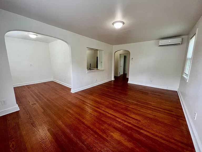 4564 Macarthur Blvd NW #302 — Photo 10