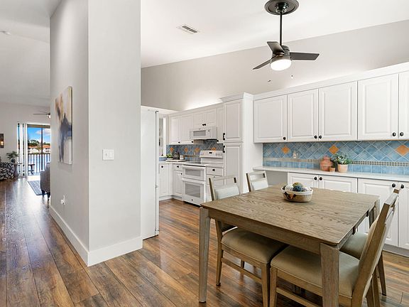 4th image of 500 Robin Hood Cir Unit 201