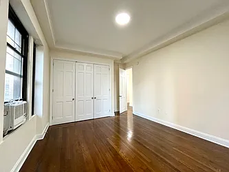 Rented by Moises Farhart, LREB