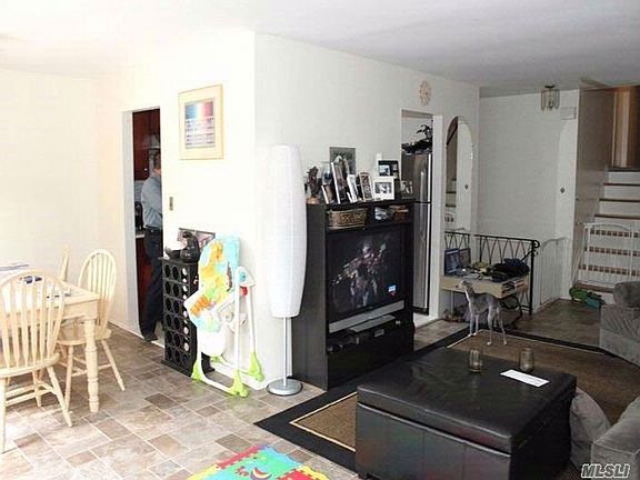 3rd image of 1586 208th St #2
