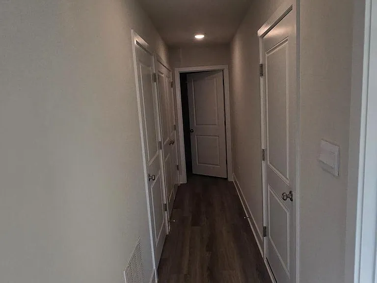 52 Aloma St — Photo 8
