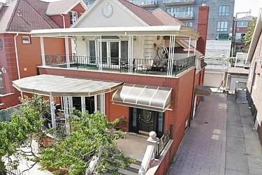 34 Amherst Street, #1