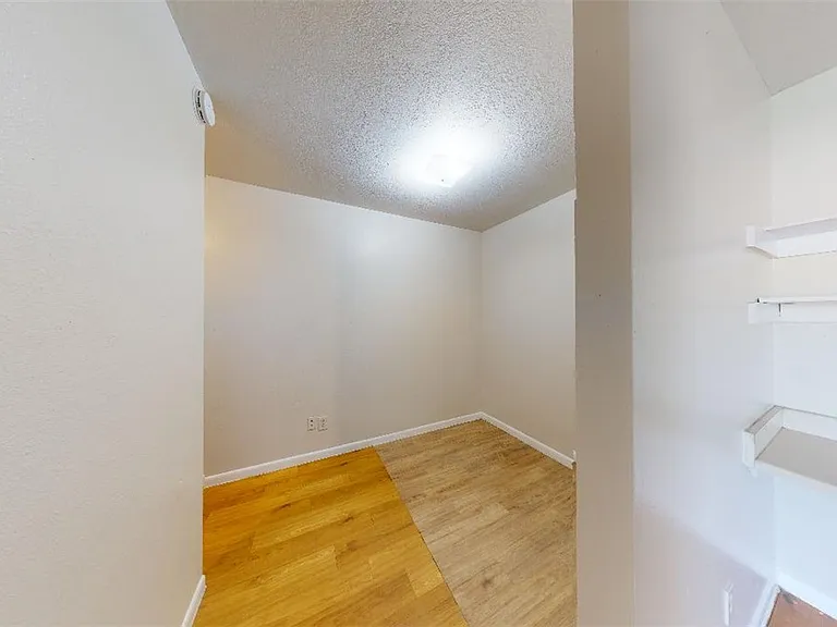 725 Peppertree Dr #29 — Photo 11