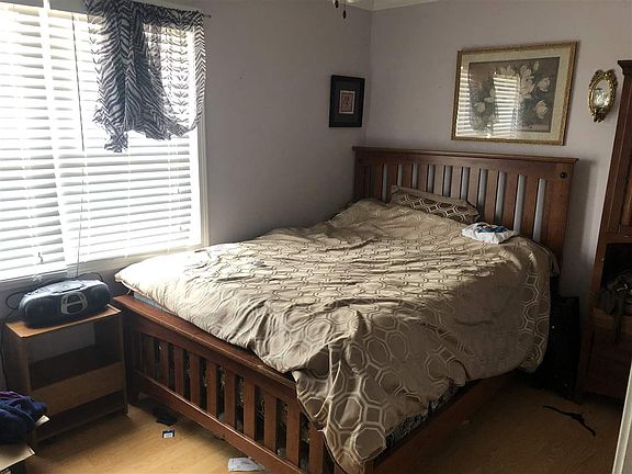 2nd image of 481 Iola St