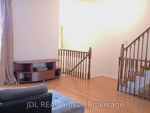 3rd image of 103 John Bell Cres