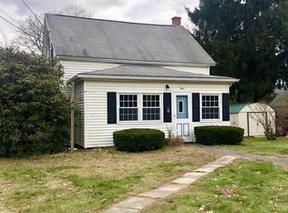 9 Eagle St, Ware, MA 01082
