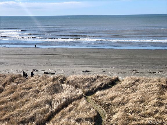 4th image of 1335 Ocean Shores Blvd SW #53