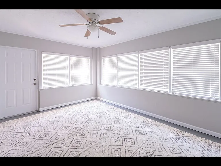 204 S Peninsula Ave — Photo 13