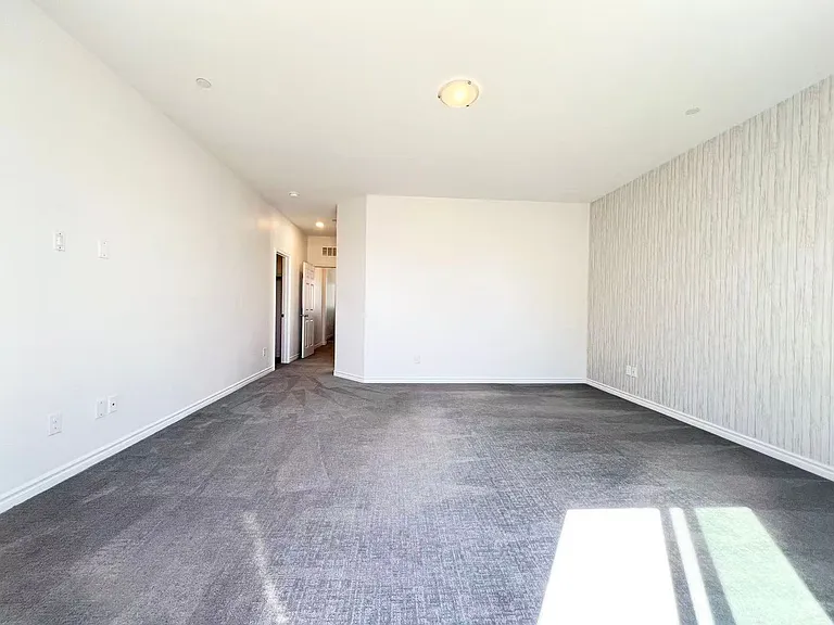 925 Bayberry Ridge St — Photo 14