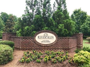 1917 Falls Farm Xing, Raleigh, NC 27614