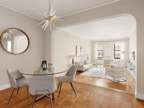 225 E 74th St APT 6A, New York, NY 10021