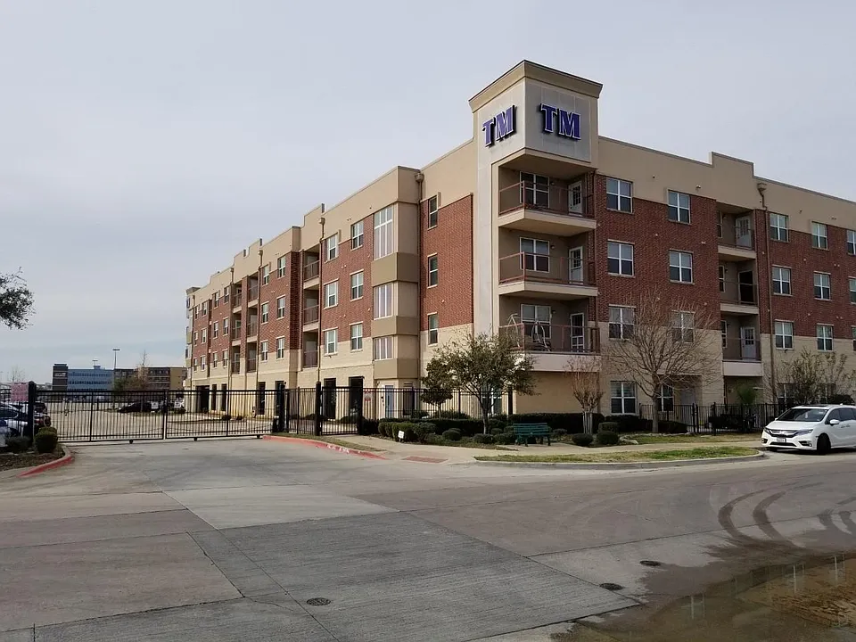 1100 W Trinity Mills Rd #1017