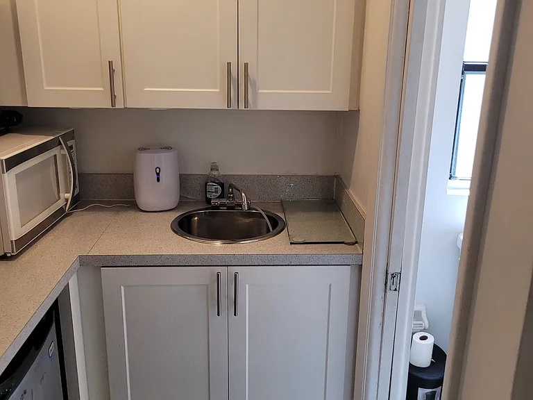 988 Oleander Rd #988 — Photo 2