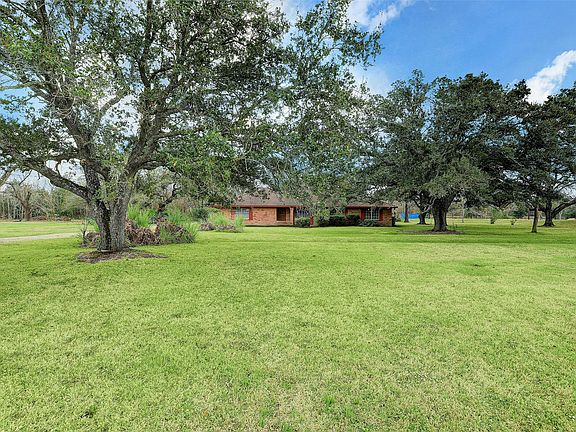 2nd image of 2627 County Road 163