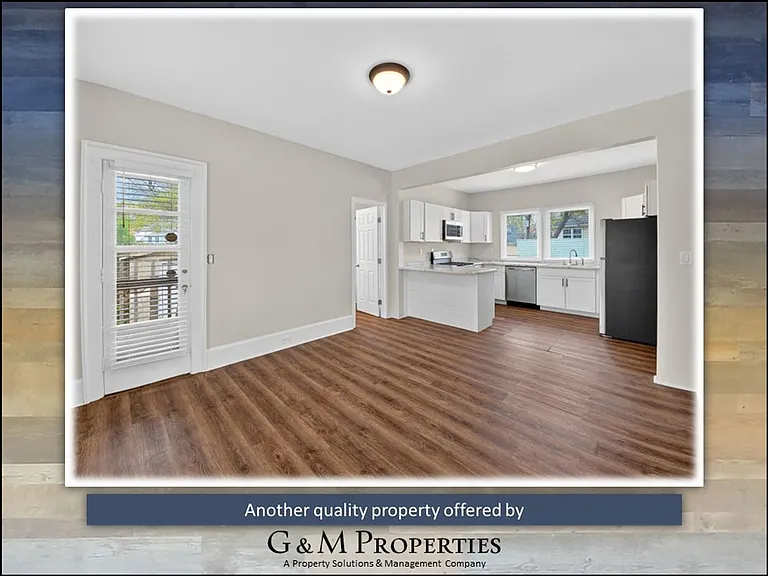 1317 Genesee St — Photo 12