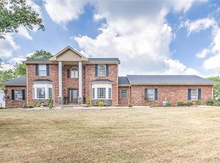 12765 W Watson Rd, Saint Louis, MO 63127